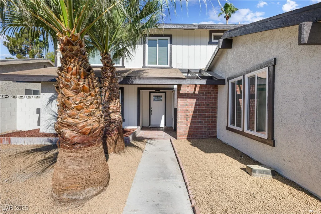 5035 Meadow Grove, Las Vegas, NV 89120