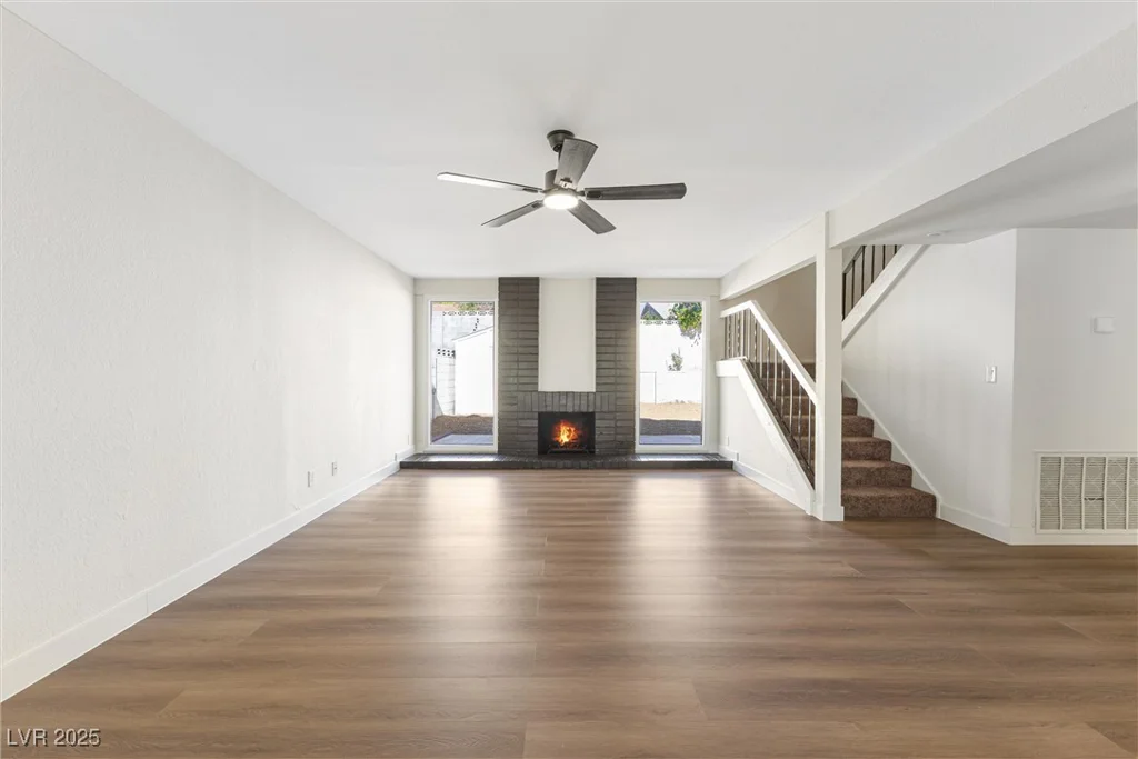 5035 Meadow Grove, Las Vegas, NV 89120