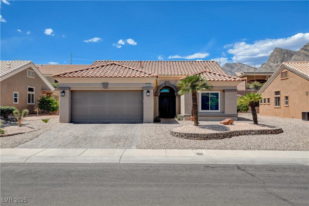 2305 Hot Oak Ridge, Las Vegas, NV 89134