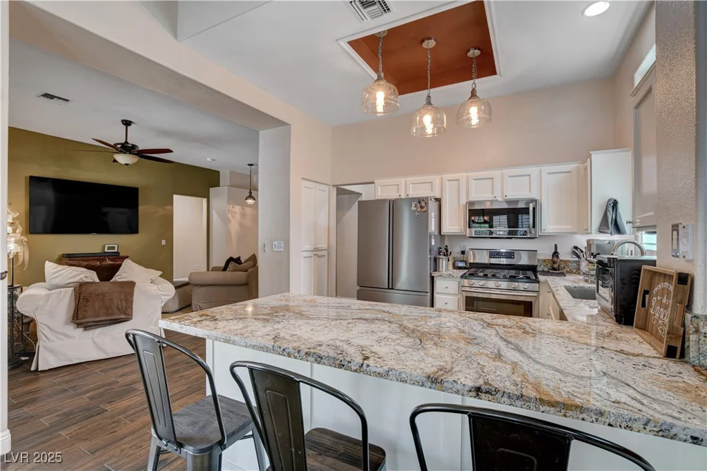 2305 Hot Oak Ridge, Las Vegas, NV 89134
