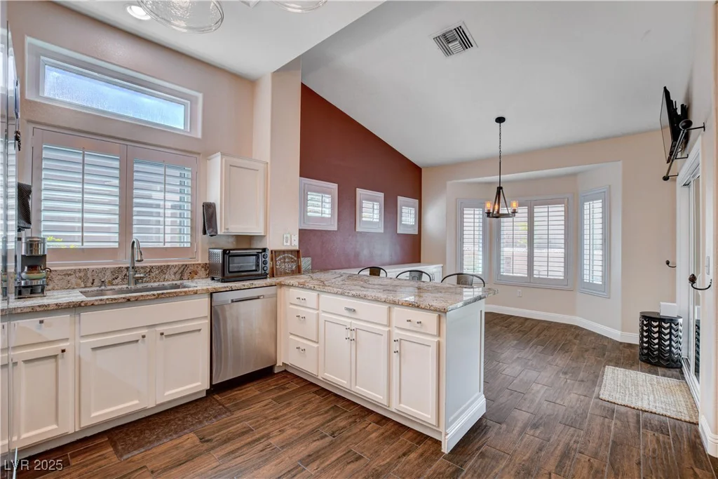 2305 Hot Oak Ridge, Las Vegas, NV 89134