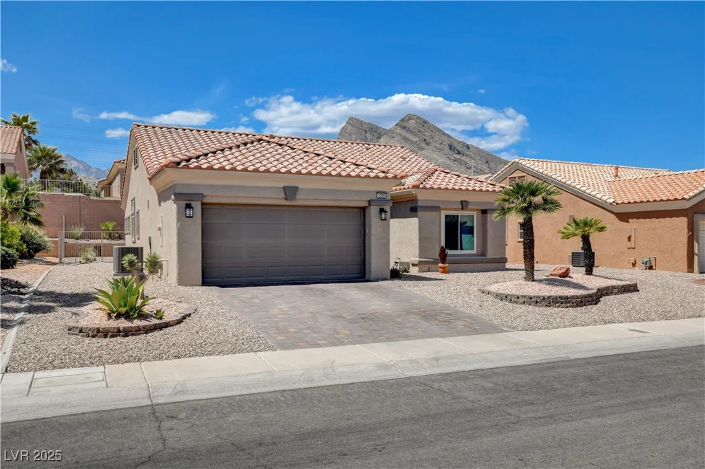2305 Hot Oak Ridge, Las Vegas, NV 89134