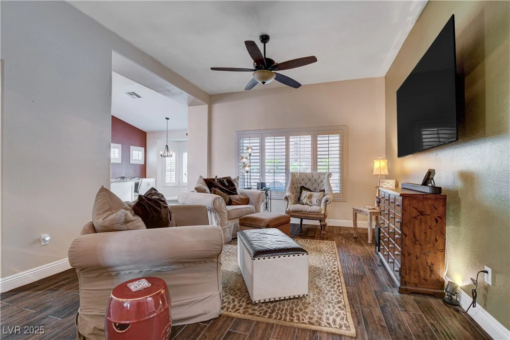2305 Hot Oak Ridge, Las Vegas, NV 89134