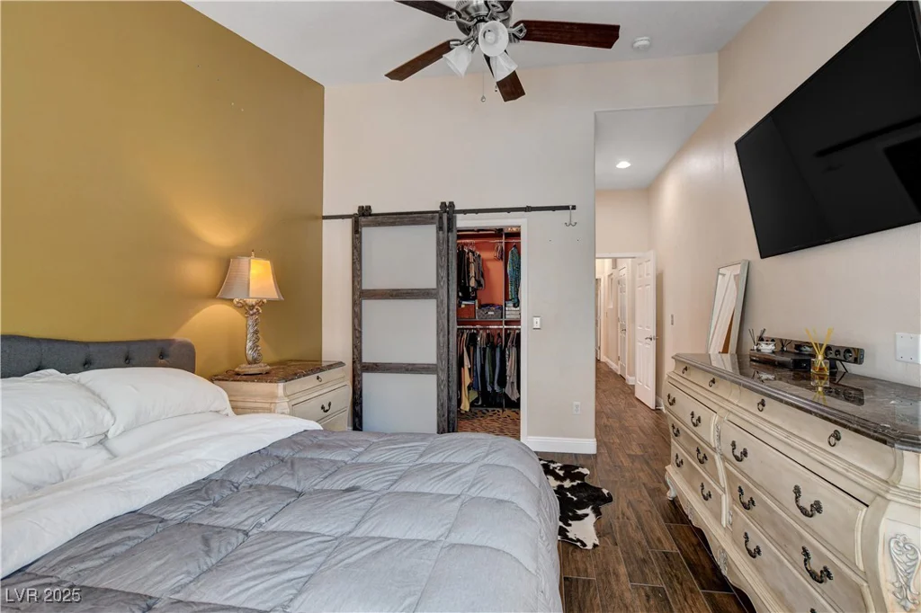2305 Hot Oak Ridge, Las Vegas, NV 89134