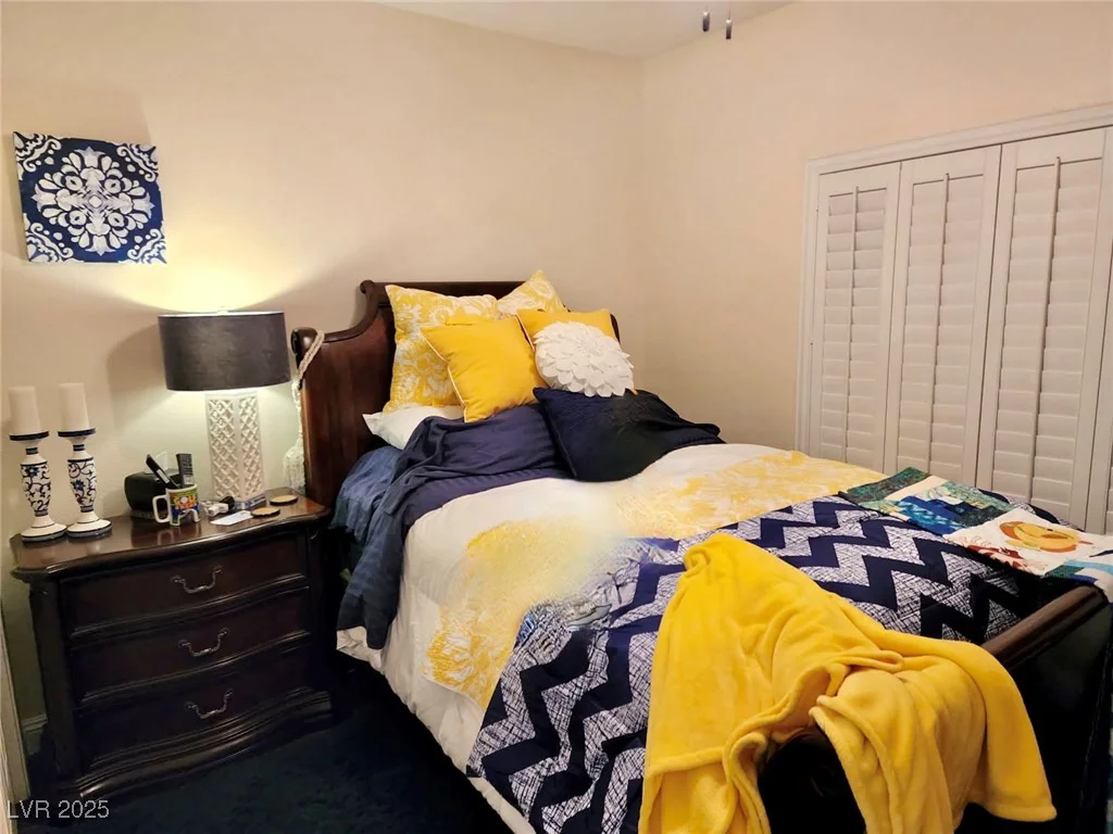 2305 Hot Oak Ridge, Las Vegas, NV 89134