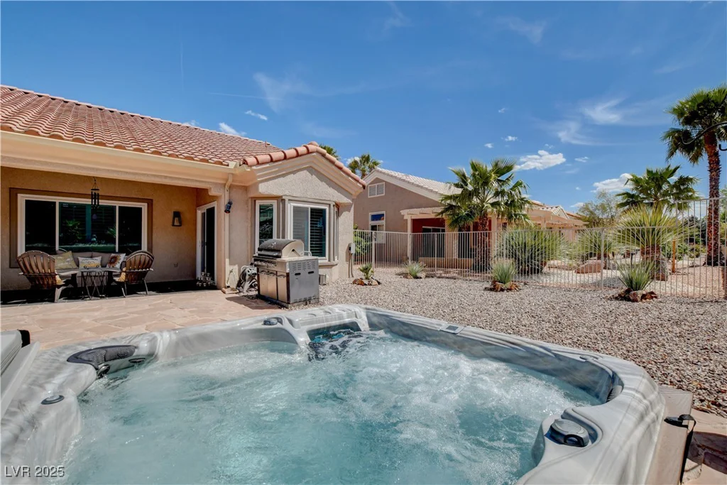 2305 Hot Oak Ridge, Las Vegas, NV 89134