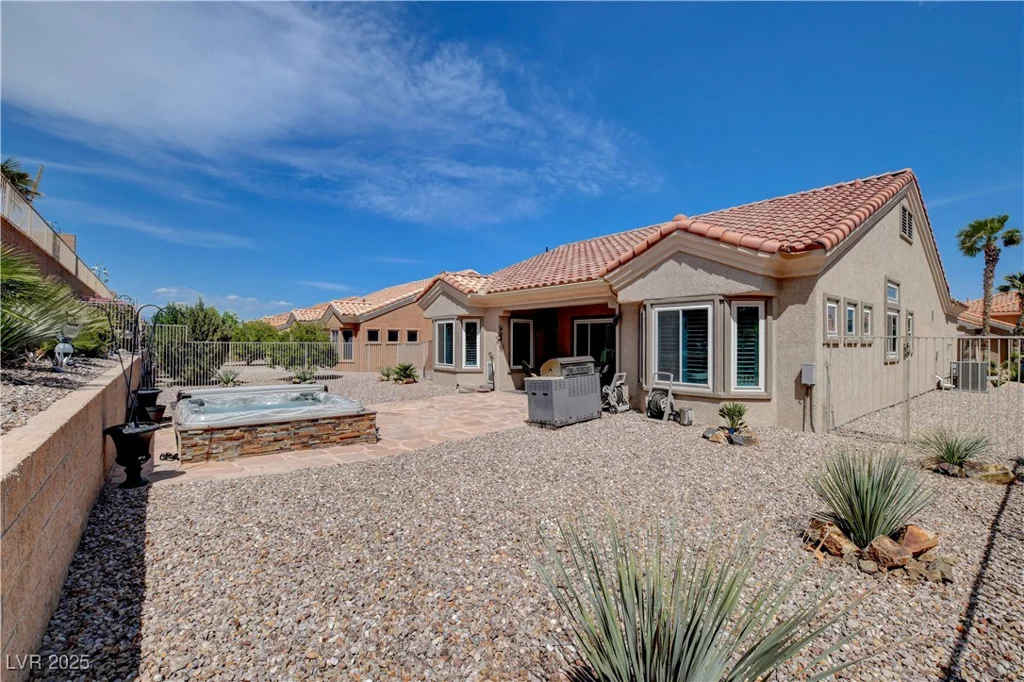 2305 Hot Oak Ridge, Las Vegas, NV 89134