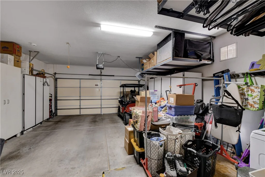 2305 Hot Oak Ridge, Las Vegas, NV 89134