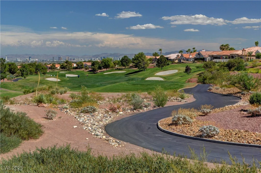 2305 Hot Oak Ridge, Las Vegas, NV 89134