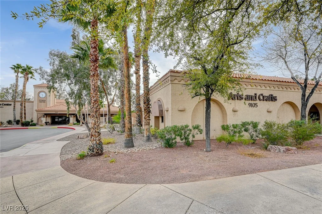 2305 Hot Oak Ridge, Las Vegas, NV 89134