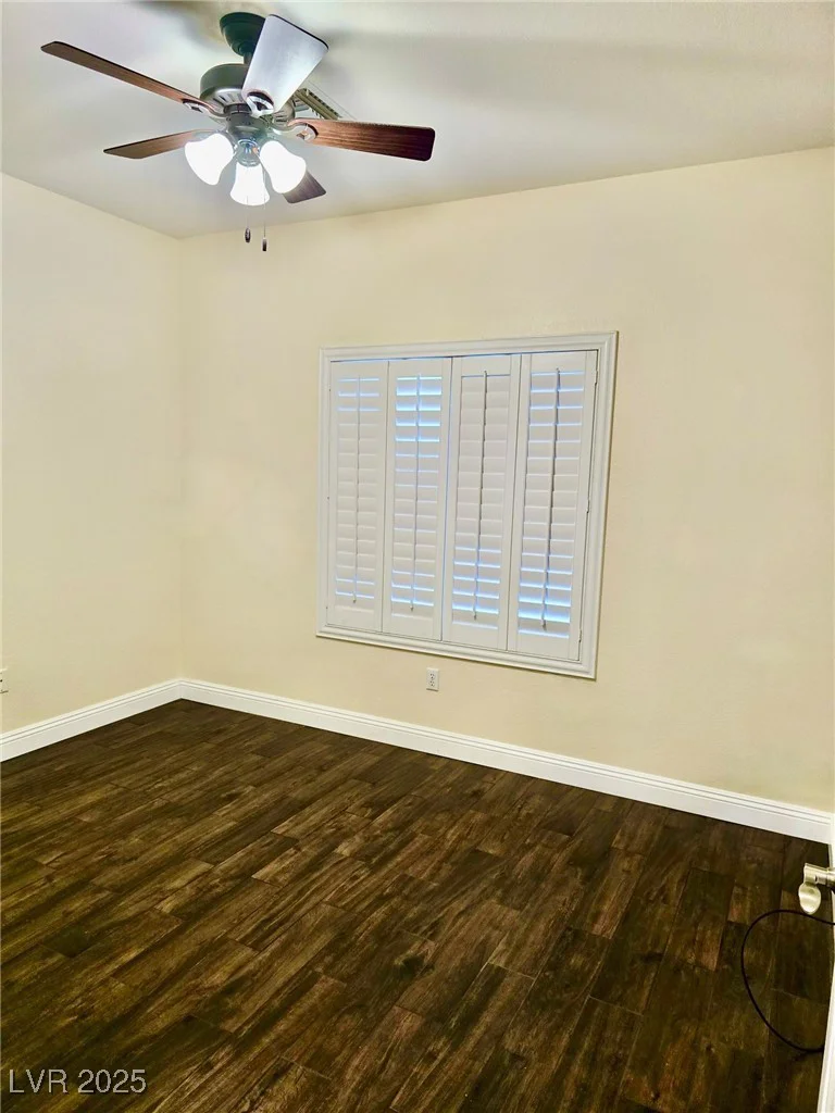 2305 Hot Oak Ridge, Las Vegas, NV 89134