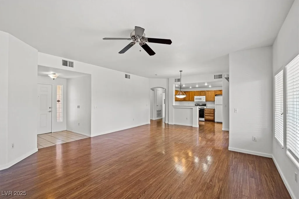 10809 Garden Mist, Las Vegas, NV 89135