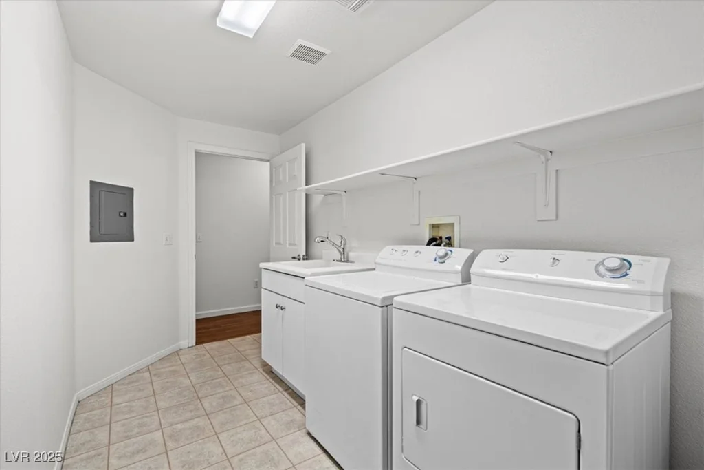 10809 Garden Mist, Las Vegas, NV 89135