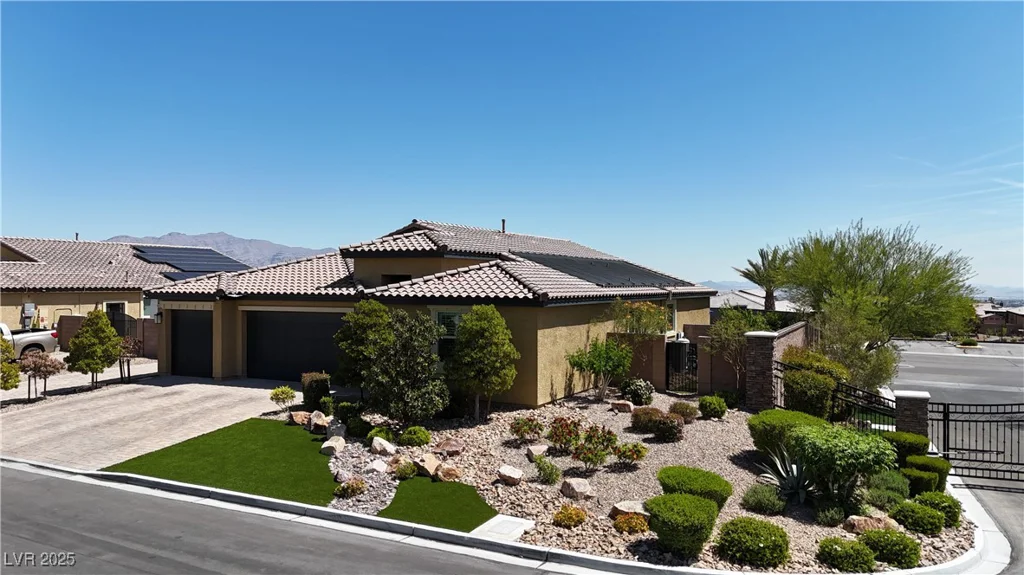 5852 Ireland Ridge, Las Vegas, NV 89149