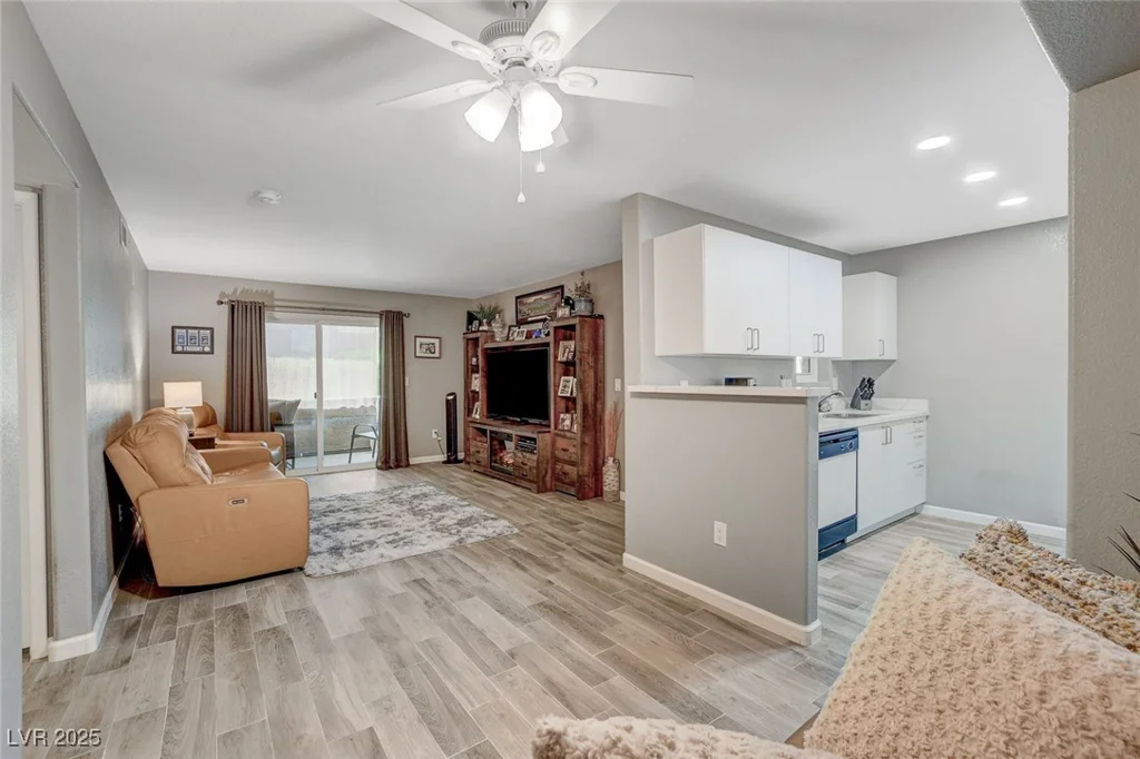 2300 Silverado Ranch, Las Vegas, NV 89183