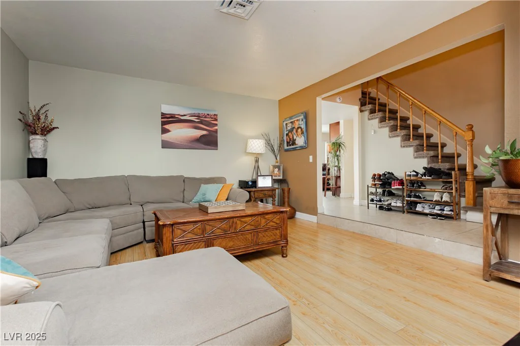 408 Torrey Pines, Las Vegas, NV 89107