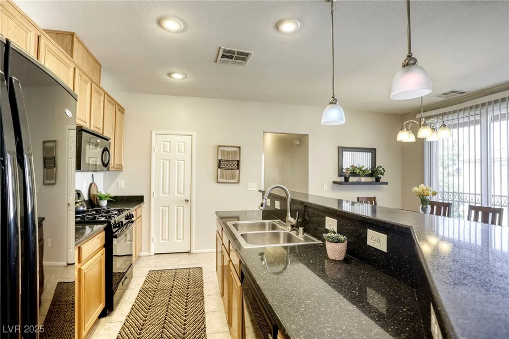 6255 Arby, Las Vegas, NV 89118