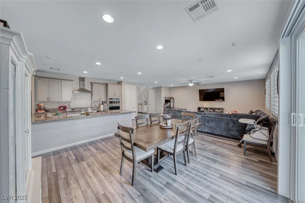 600 Suncrest Peak, Henderson, NV 89011