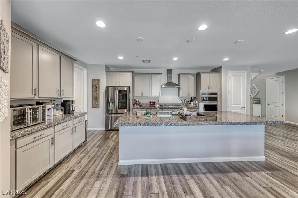 600 Suncrest Peak, Henderson, NV 89011