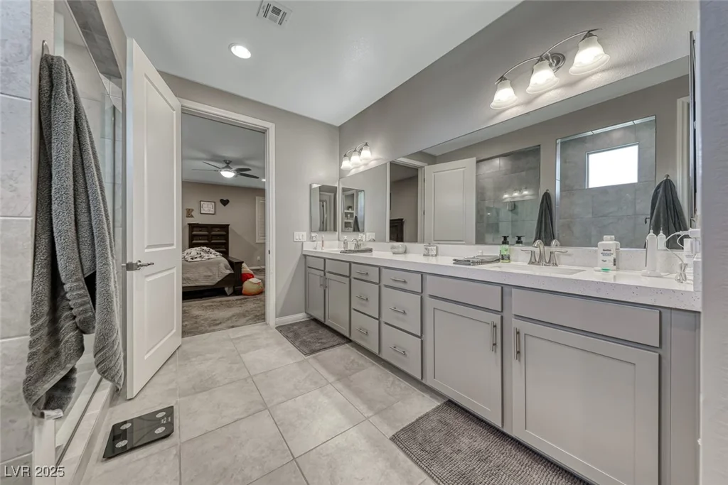 600 Suncrest Peak, Henderson, NV 89011