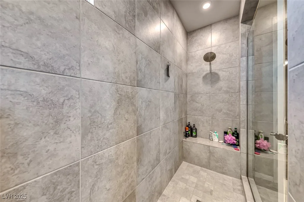 600 Suncrest Peak, Henderson, NV 89011
