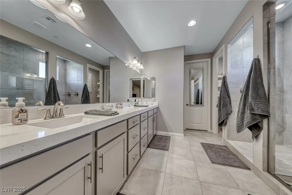 600 Suncrest Peak, Henderson, NV 89011