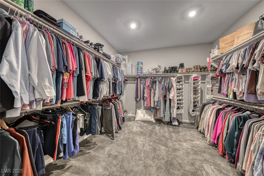 600 Suncrest Peak, Henderson, NV 89011