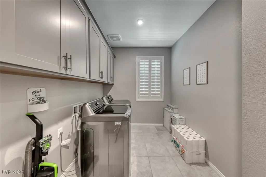 600 Suncrest Peak, Henderson, NV 89011