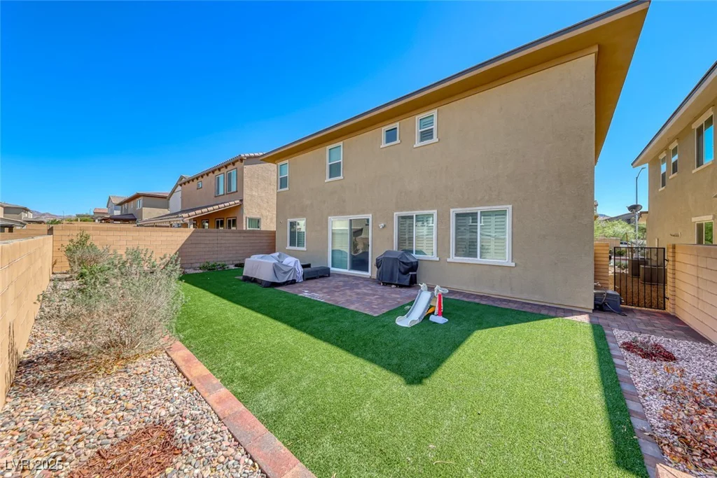 600 Suncrest Peak, Henderson, NV 89011
