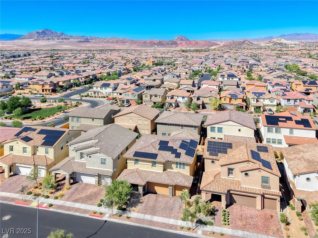 600 Suncrest Peak, Henderson, NV 89011