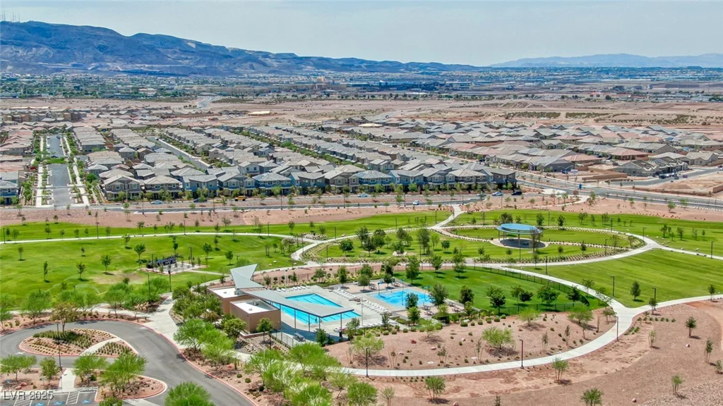 600 Suncrest Peak, Henderson, NV 89011