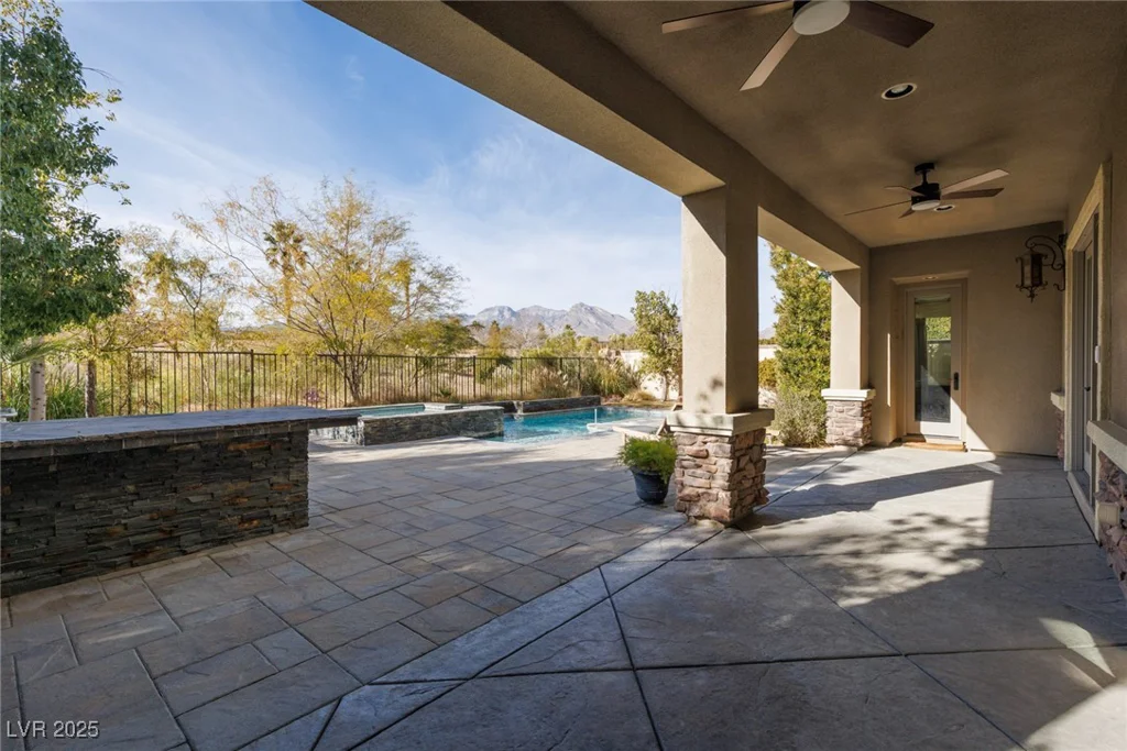 2215 Alcova Ridge, Las Vegas, NV 89135