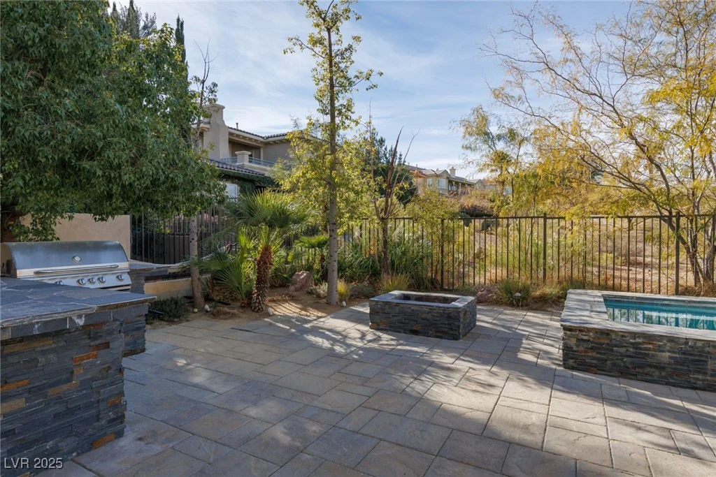 2215 Alcova Ridge, Las Vegas, NV 89135