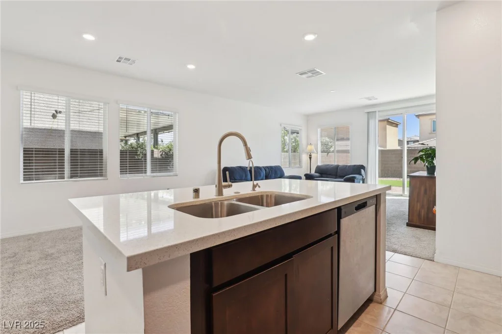 2877 Sweeping Palm, North Las Vegas, NV 89086