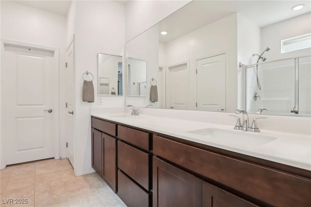 2877 Sweeping Palm, North Las Vegas, NV 89086