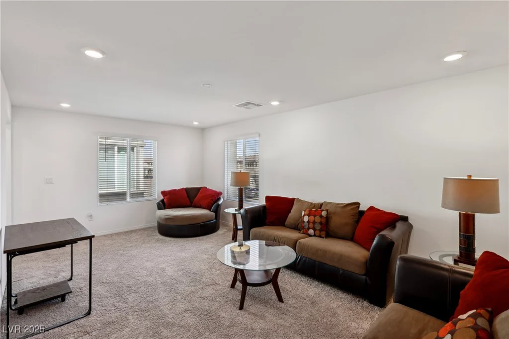2877 Sweeping Palm, North Las Vegas, NV 89086