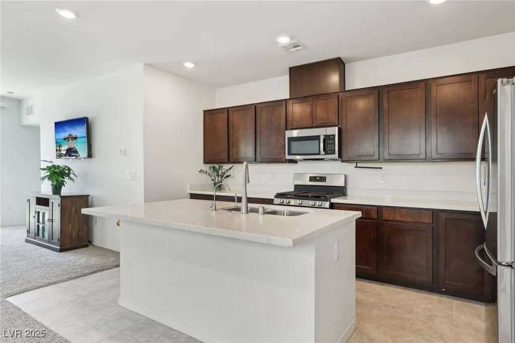 2877 Sweeping Palm, North Las Vegas, NV 89086