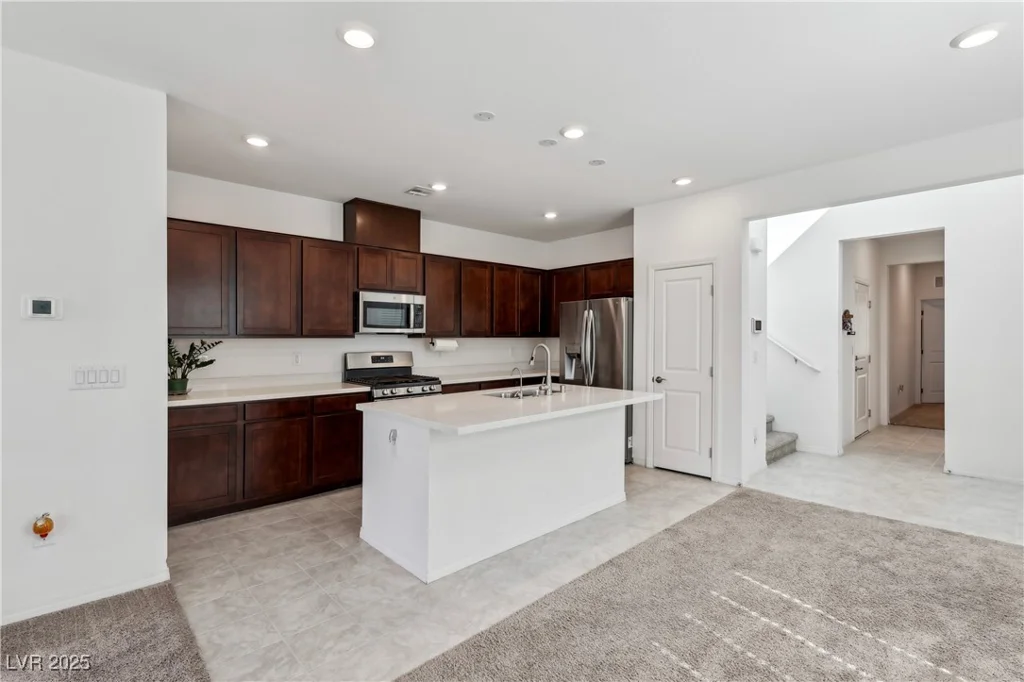 2877 Sweeping Palm, North Las Vegas, NV 89086