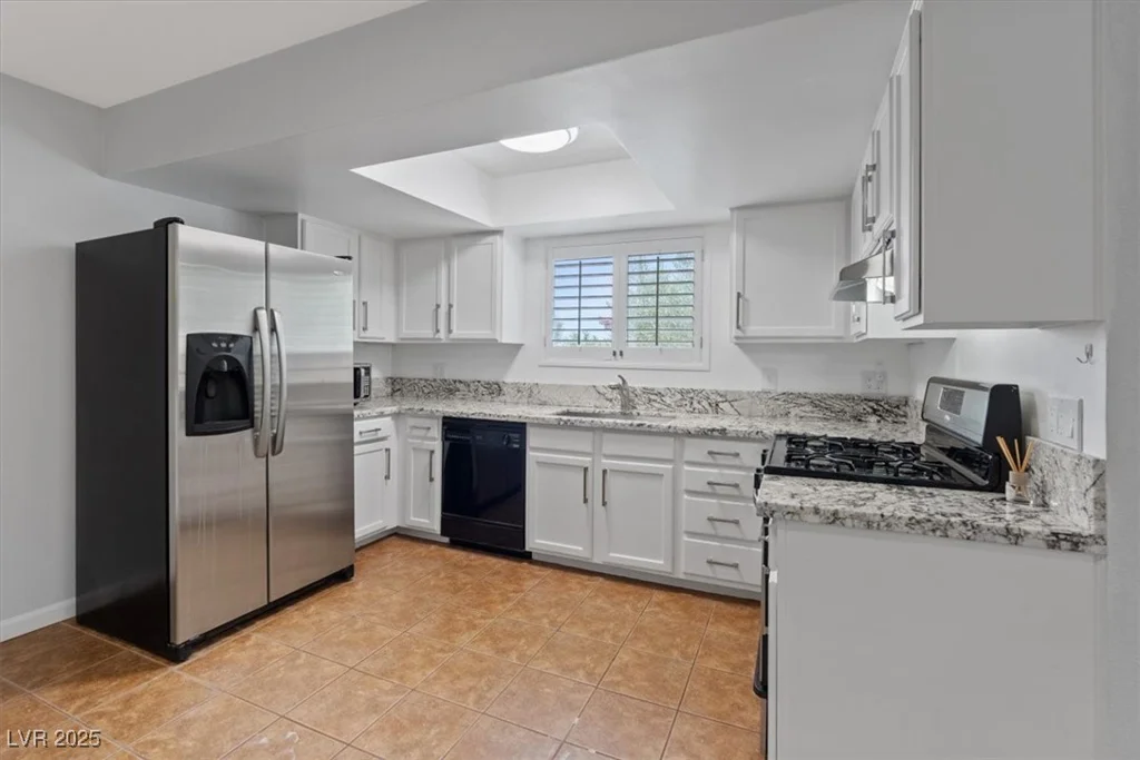 6733 Charleston, Las Vegas, NV 89146