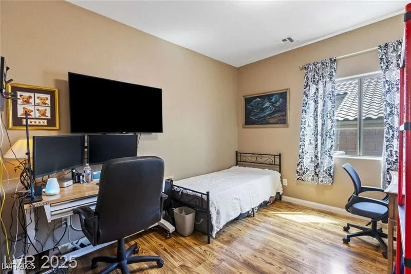 916 Bob Barney, North Las Vegas, NV 89086
