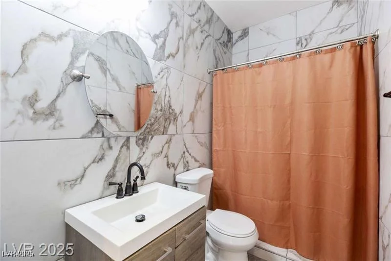 916 Bob Barney, North Las Vegas, NV 89086
