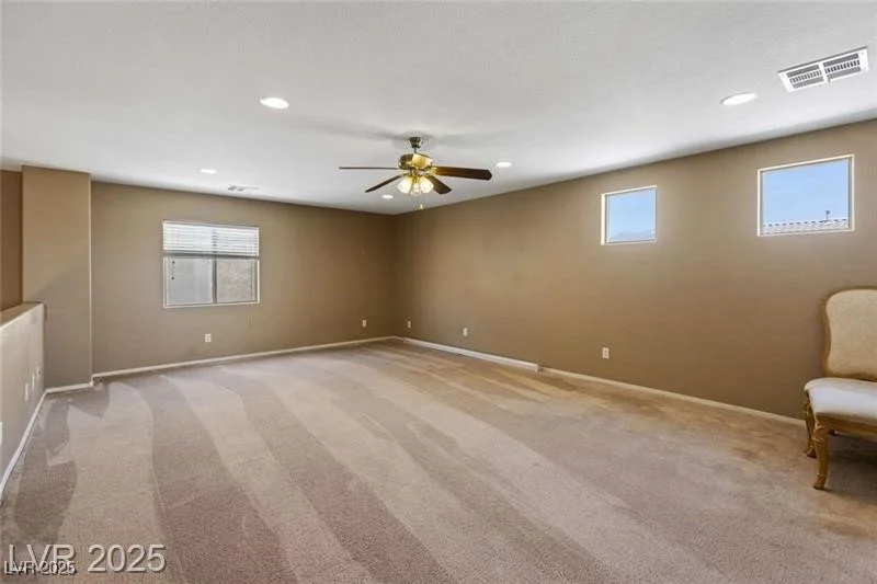 916 Bob Barney, North Las Vegas, NV 89086