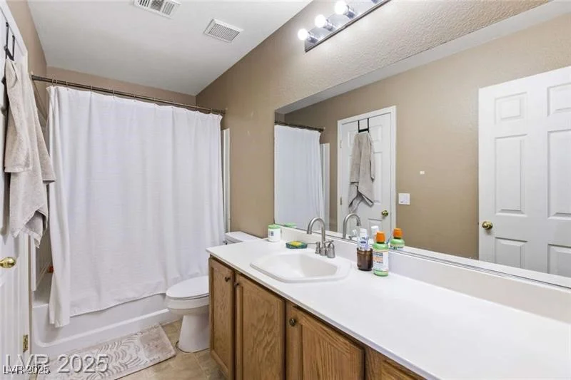 916 Bob Barney, North Las Vegas, NV 89086
