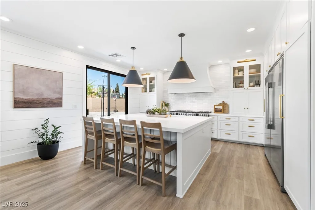 7360 Dolphine Crest, Las Vegas, NV 89129