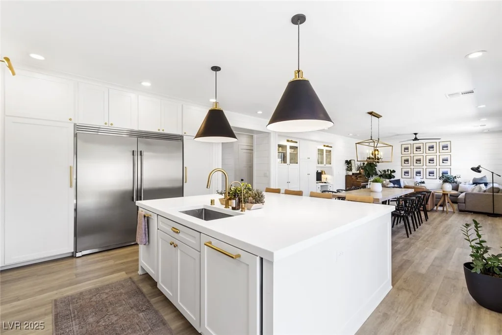 7360 Dolphine Crest, Las Vegas, NV 89129