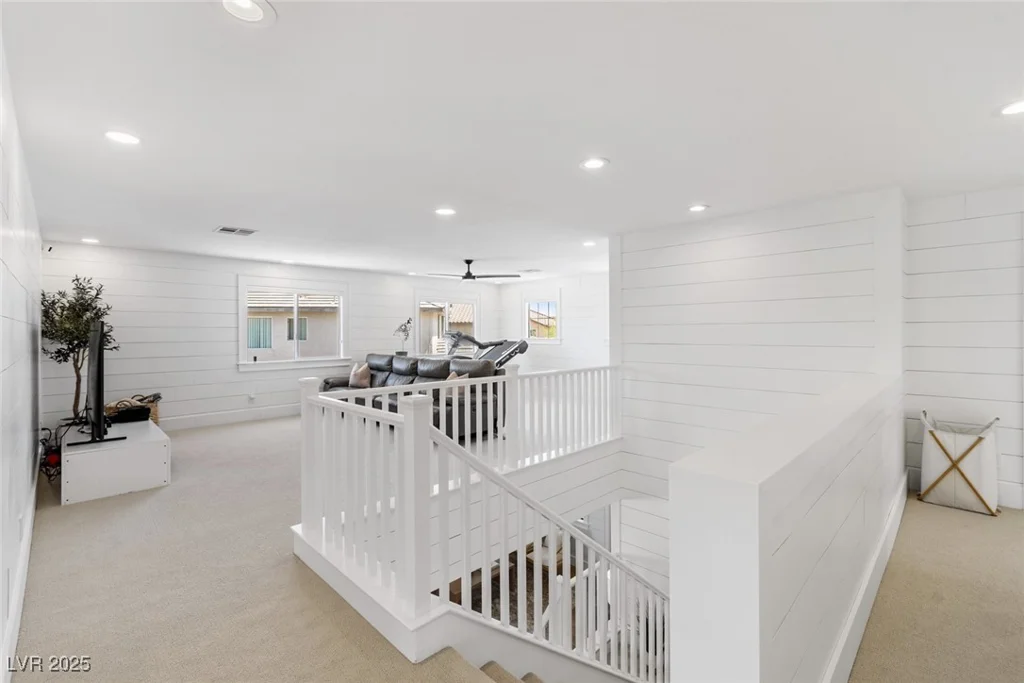 7360 Dolphine Crest, Las Vegas, NV 89129