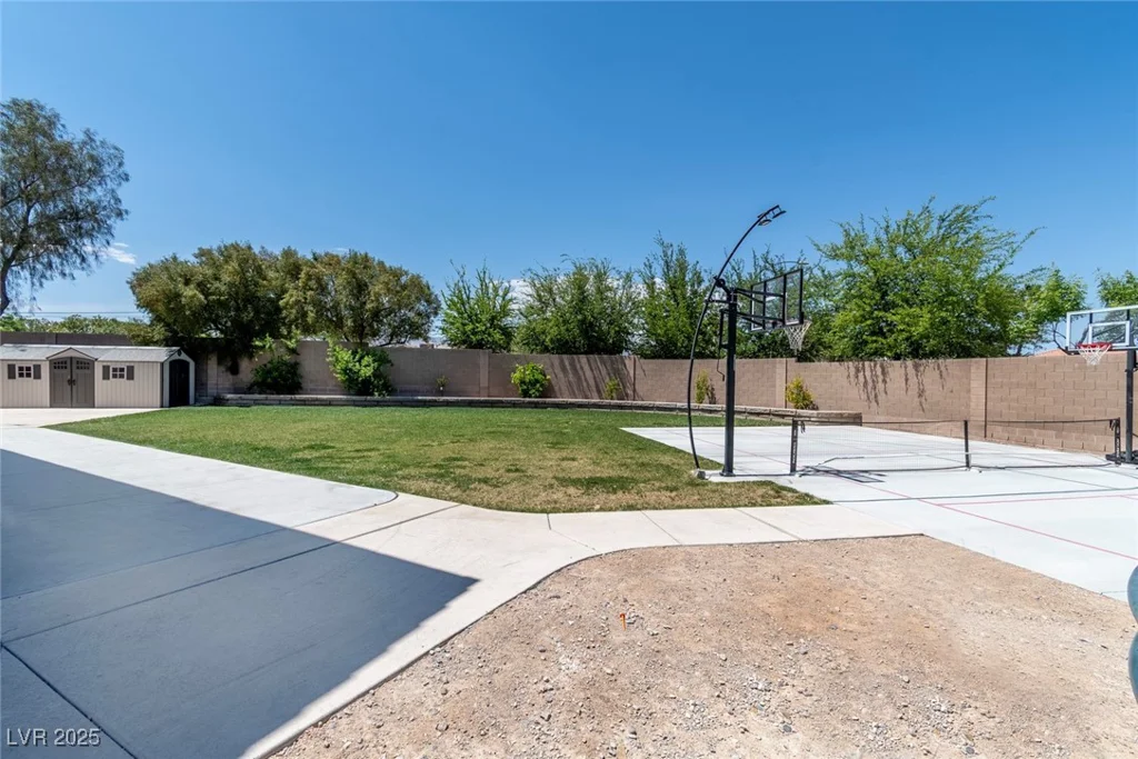 7360 Dolphine Crest, Las Vegas, NV 89129