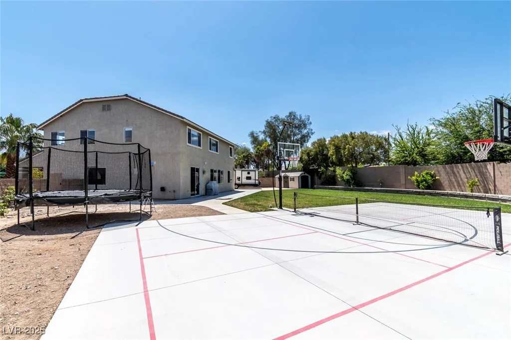 7360 Dolphine Crest, Las Vegas, NV 89129