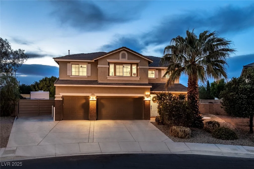 7360 Dolphine Crest, Las Vegas, NV 89129