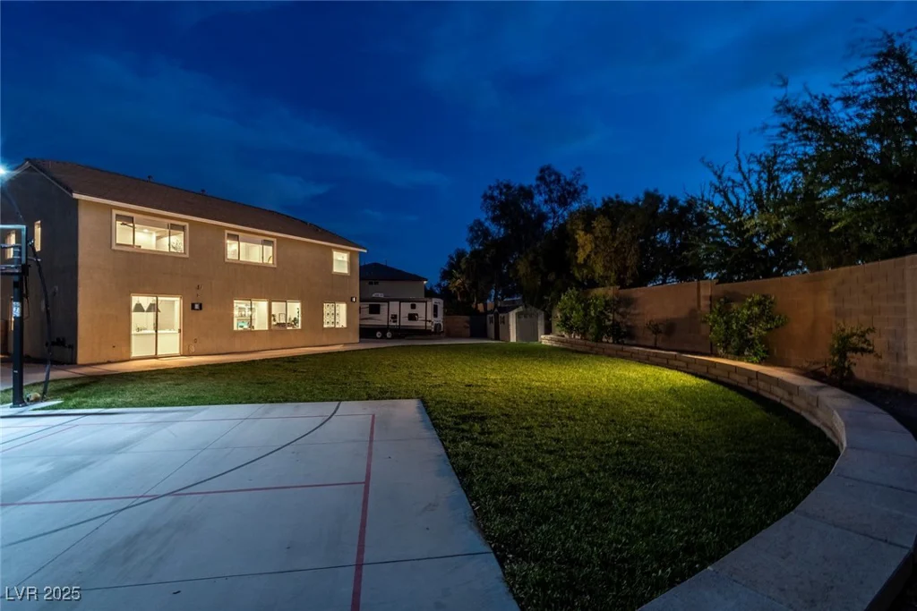 7360 Dolphine Crest, Las Vegas, NV 89129